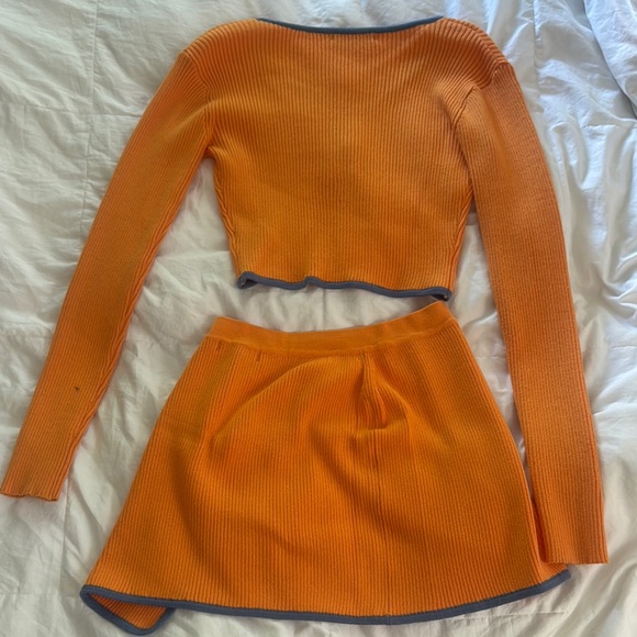 Orange and Gray Ribbed Two-Piece Set - Picture 6 of 7